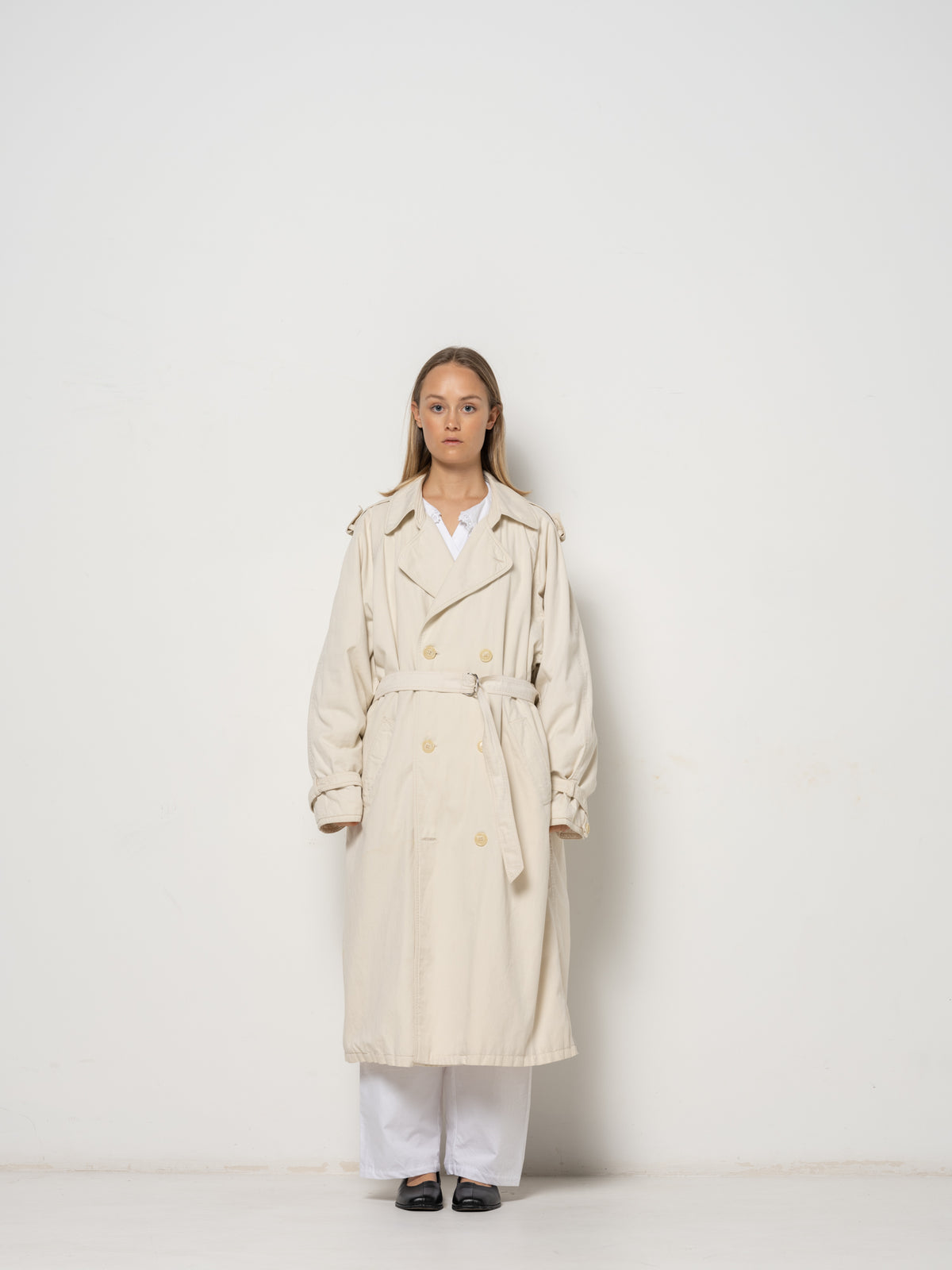 MC 03 Trenchcoat